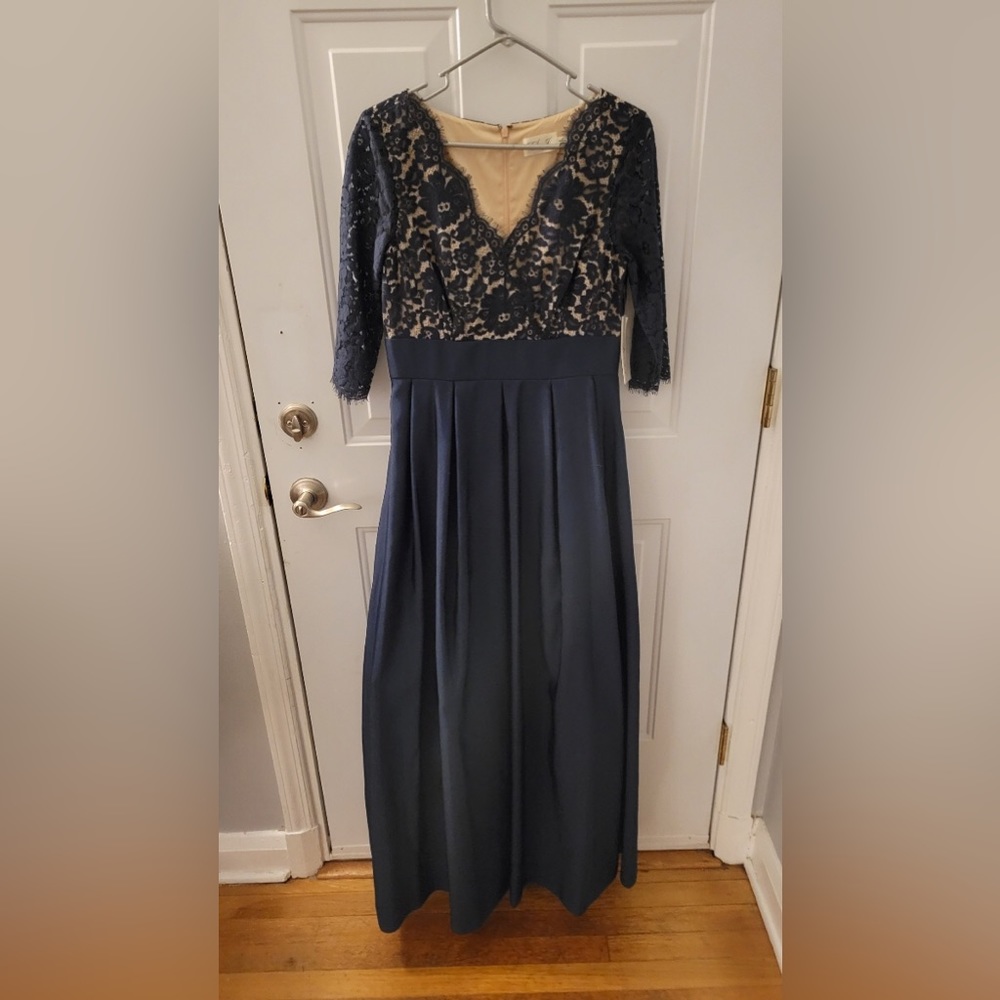 Eliza J NWT Dress. Navy. Size 8.